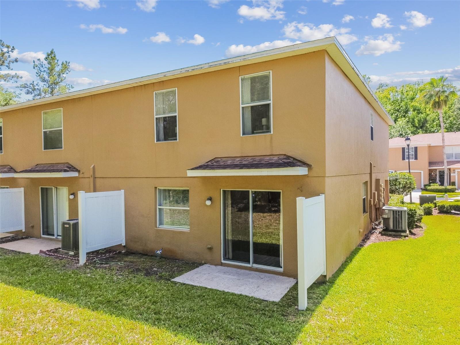 Listing photo id 55 for 4528 Winding River Way