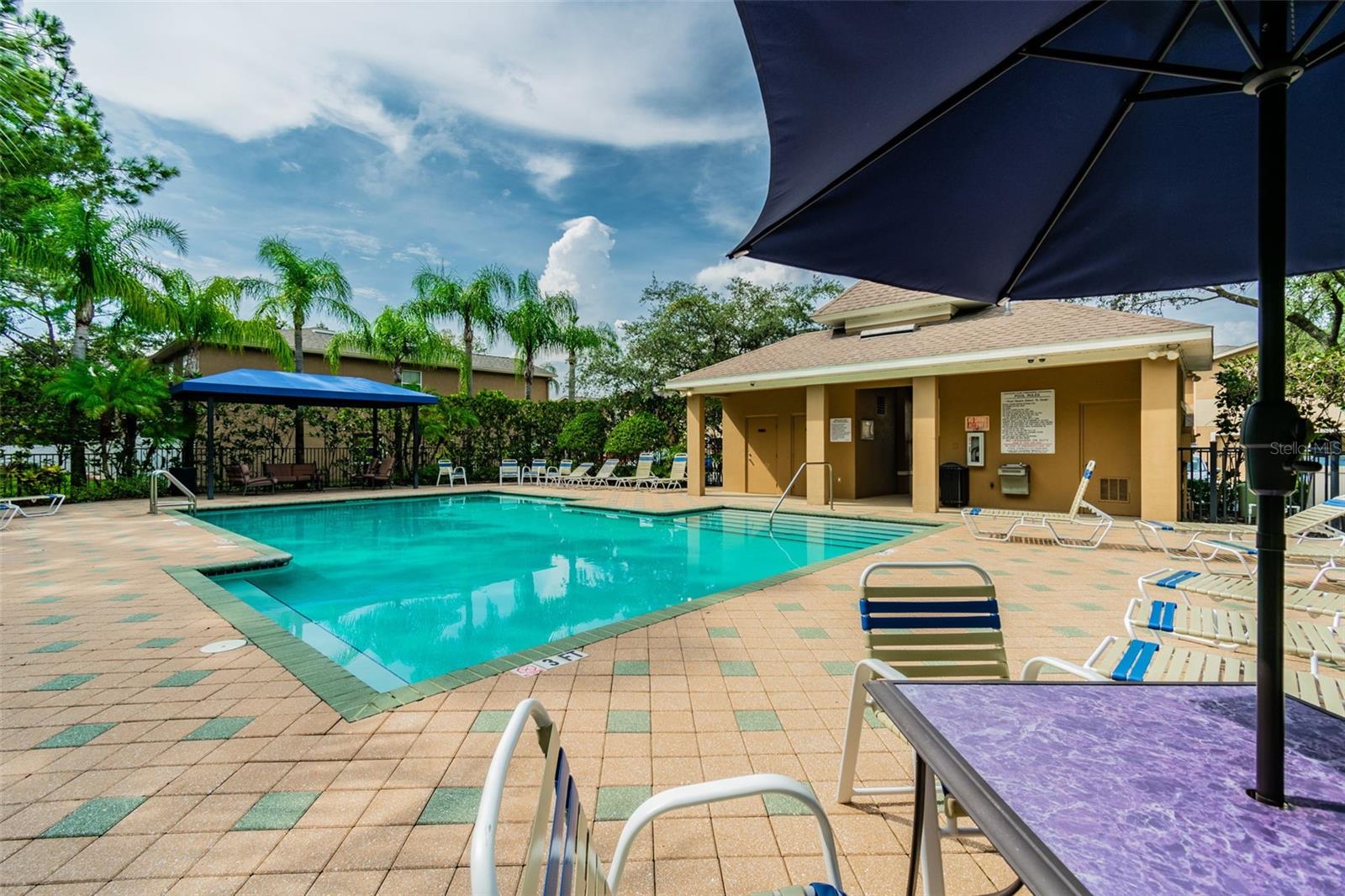 Listing photo id 58 for 4528 Winding River Way