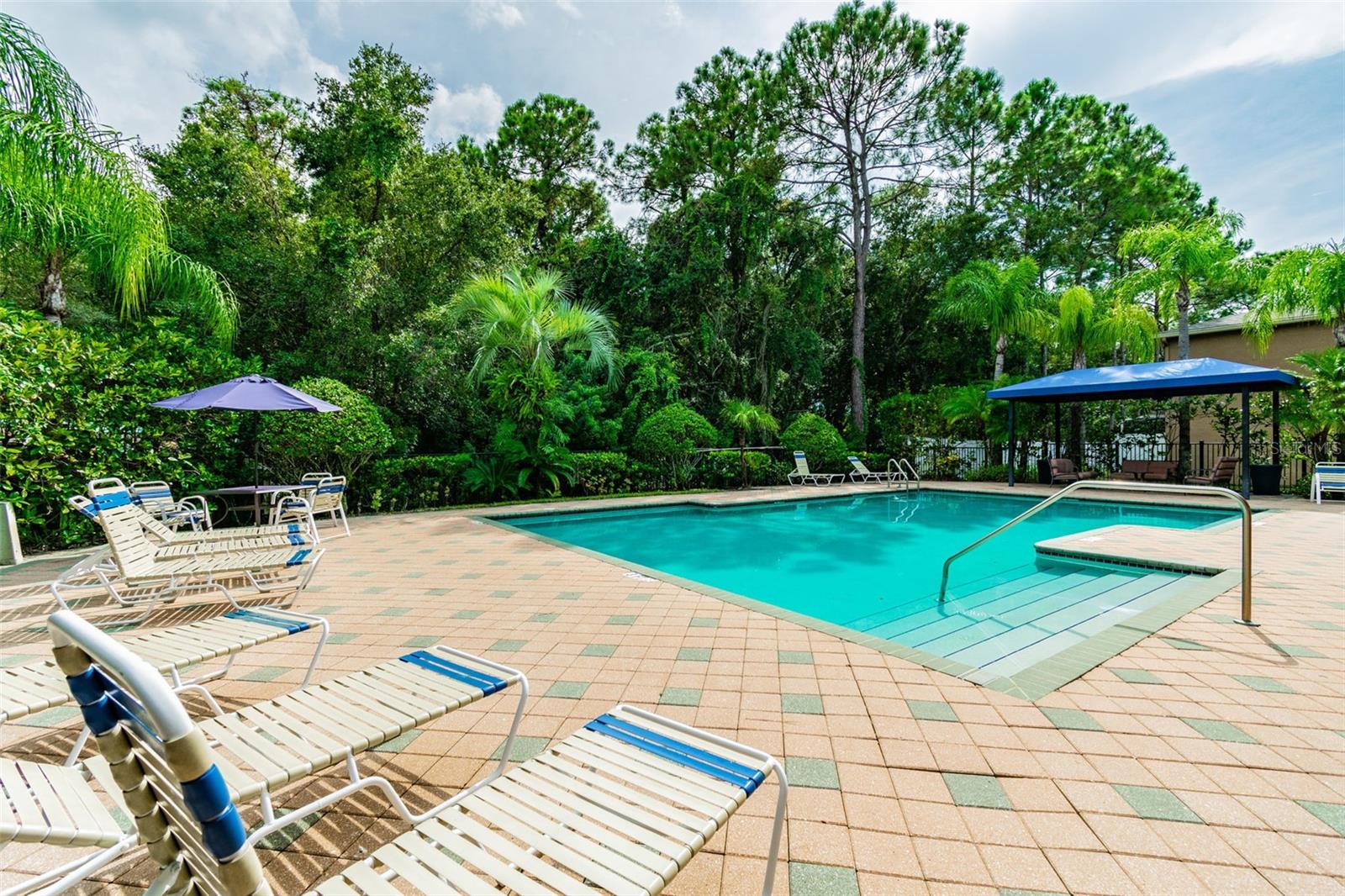Listing photo id 60 for 4528 Winding River Way