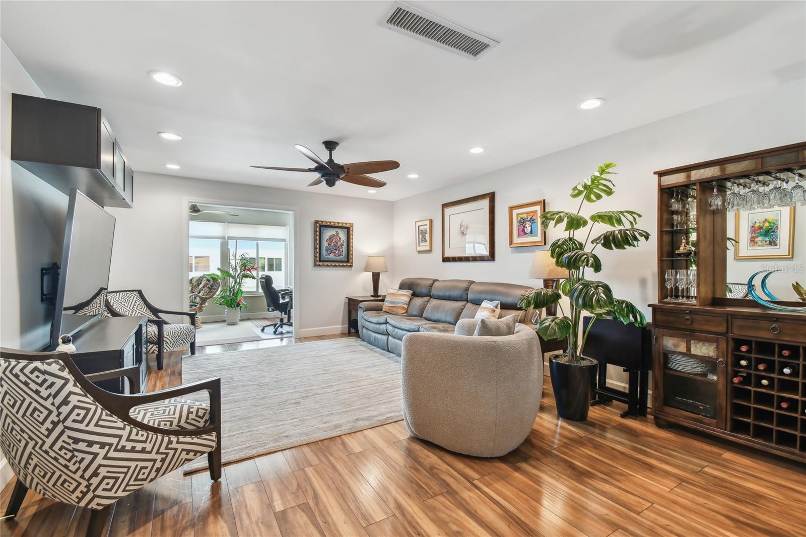 Image 12 of 51 For 2960 59th Street S 614