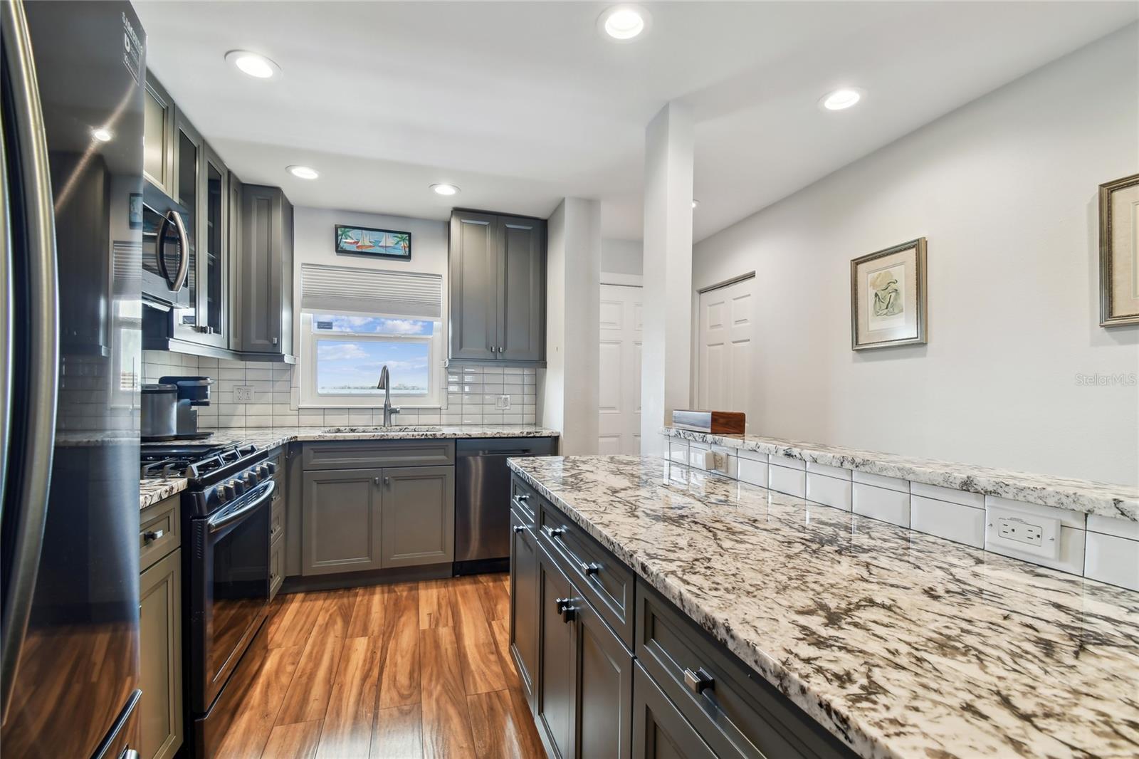 Image 7 of 51 For 2960 59th Street S 614