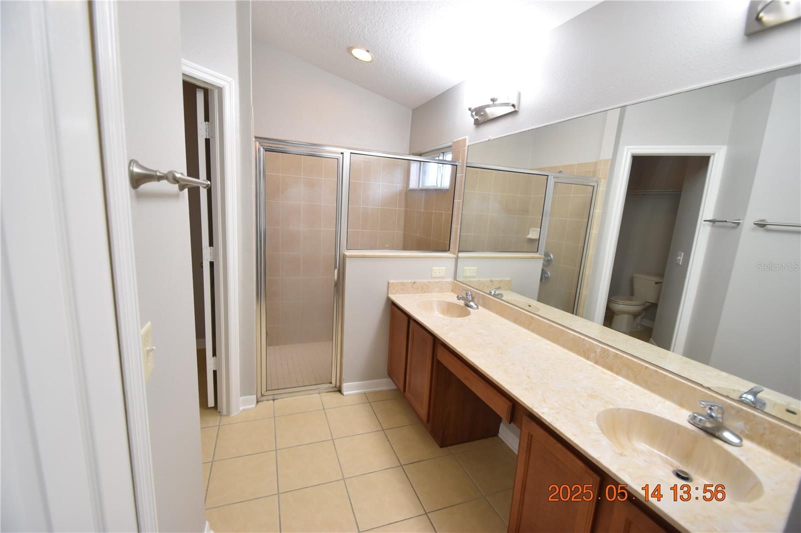 Image 19 of 44 For 4033 Huntingdale Court