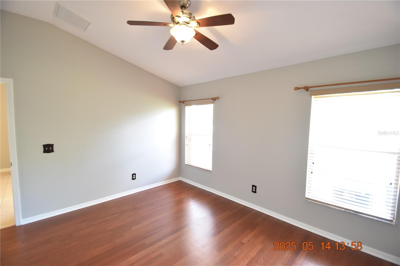 Image 22 of 44 For 4033 Huntingdale Court