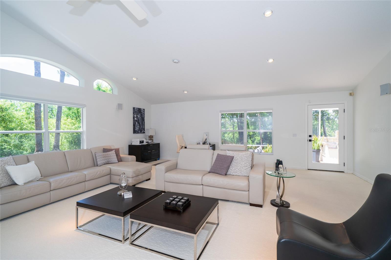 Image 37 of 67 For 1903 Curry Road