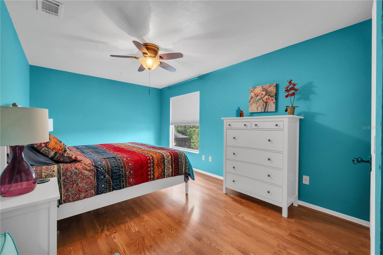 Listing photo id 30 for 2712 Spring Meadow Drive