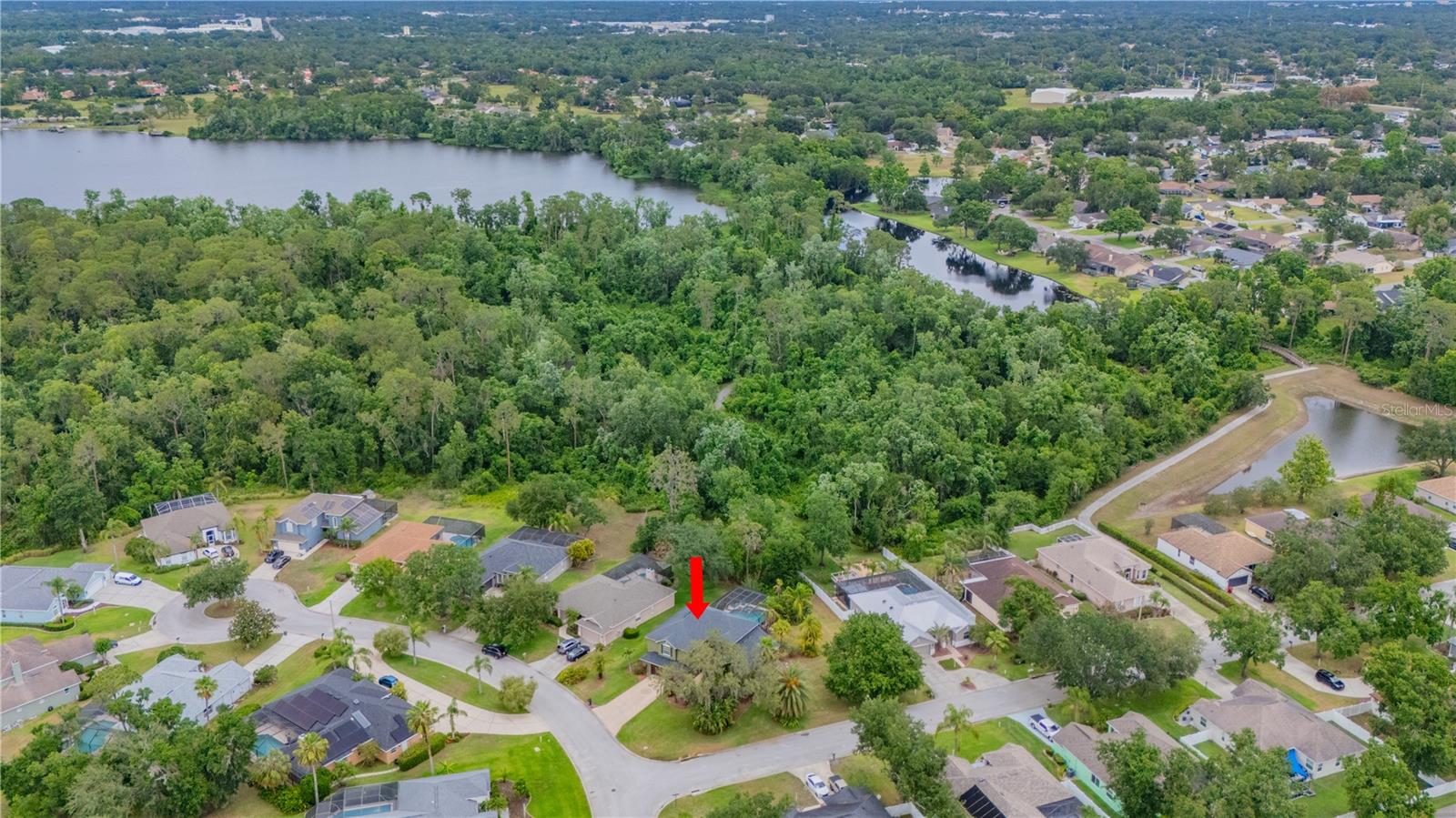 Listing photo id 44 for 2712 Spring Meadow Drive