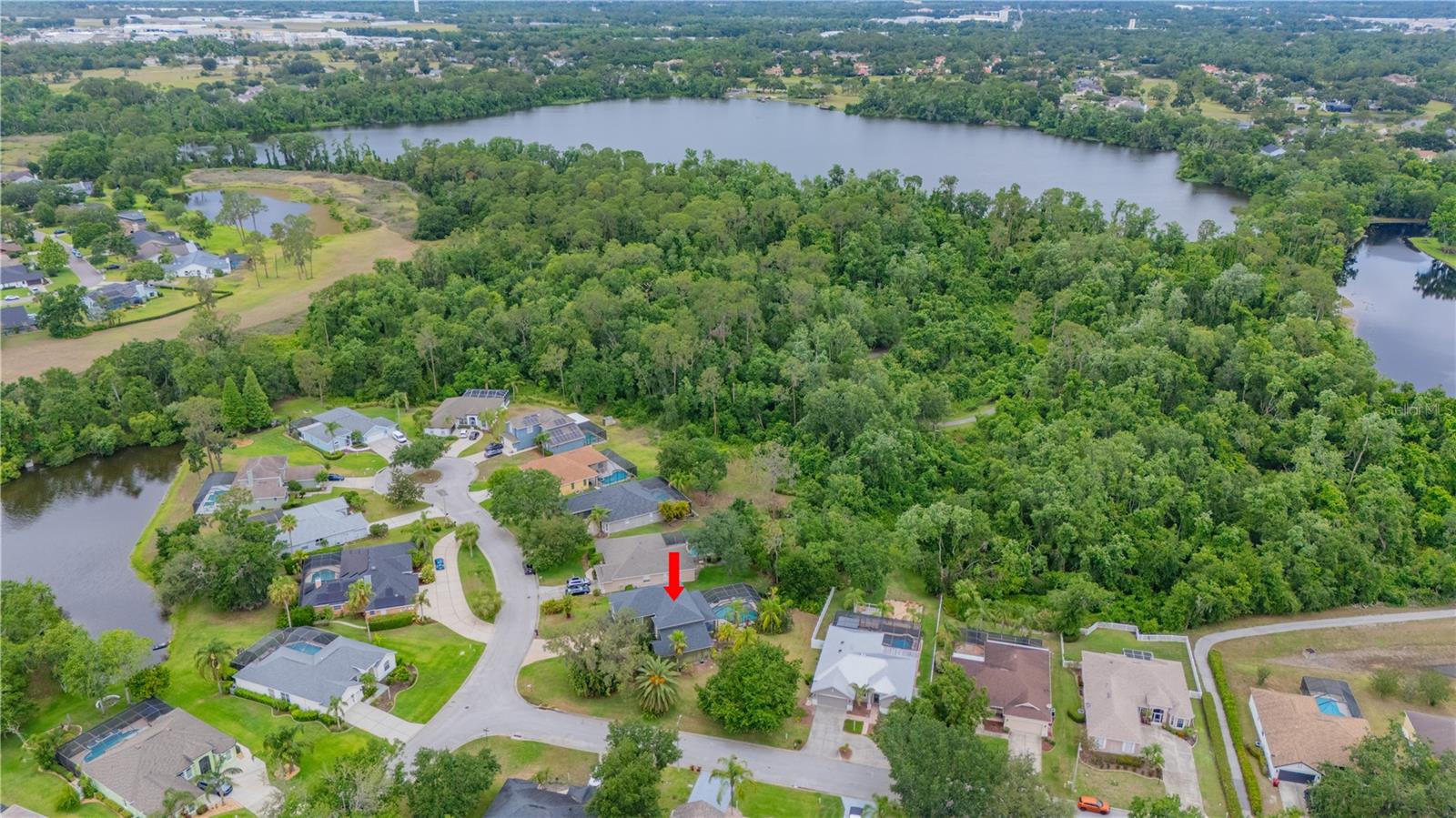 Listing photo id 46 for 2712 Spring Meadow Drive