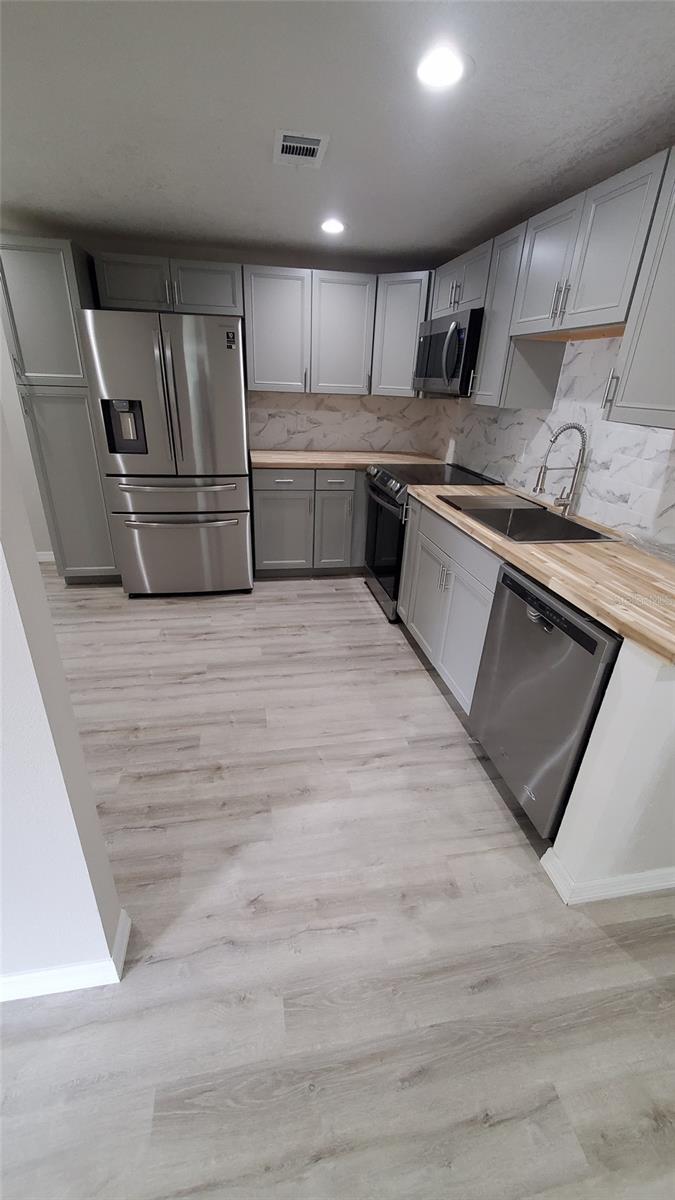 Image 3 of 15 For 312 Dorothy Avenue