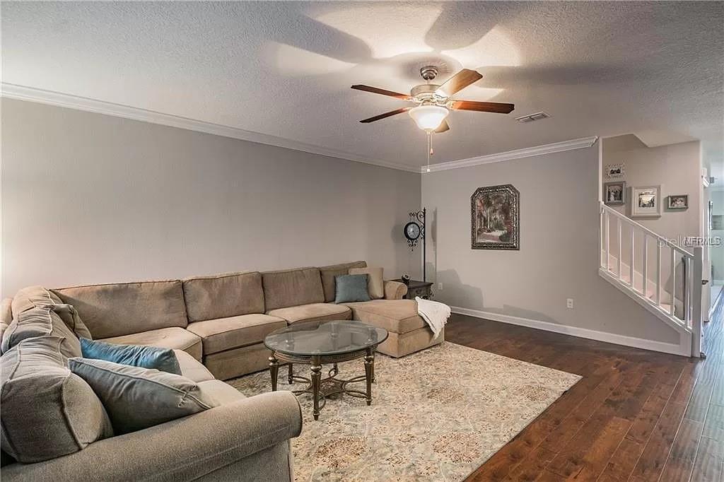Listing photo id 21 for 838 Oregon Avenue 838