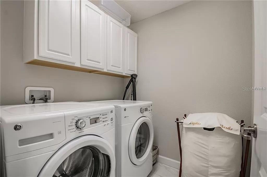 Listing photo id 24 for 838 Oregon Avenue 838