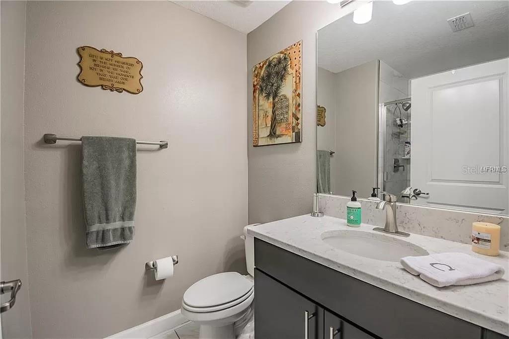 Listing photo id 26 for 838 Oregon Avenue 838