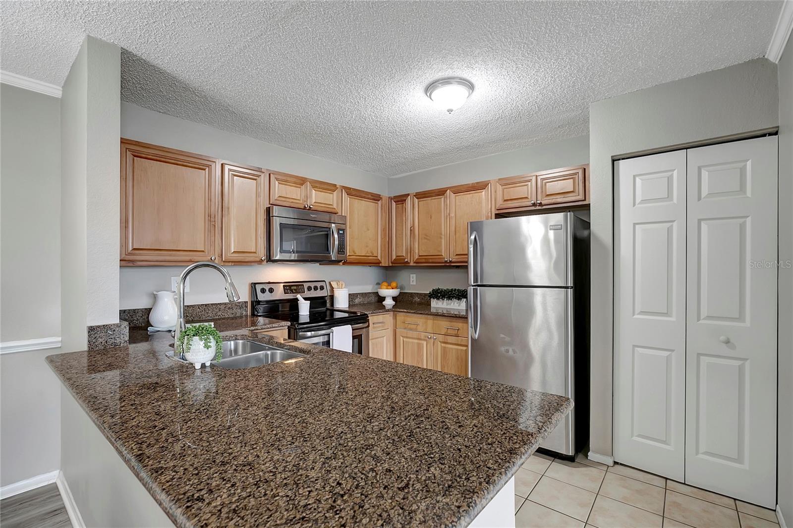 Image 14 of 31 For 5582 Baywater Drive