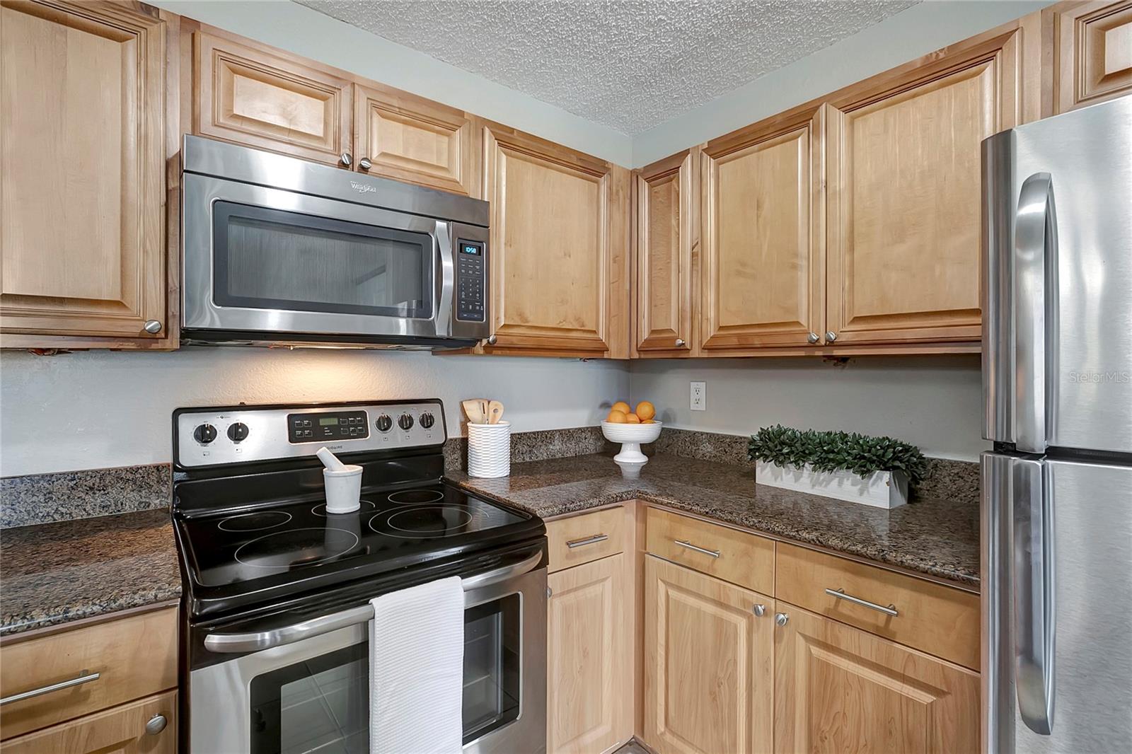Image 17 of 31 For 5582 Baywater Drive