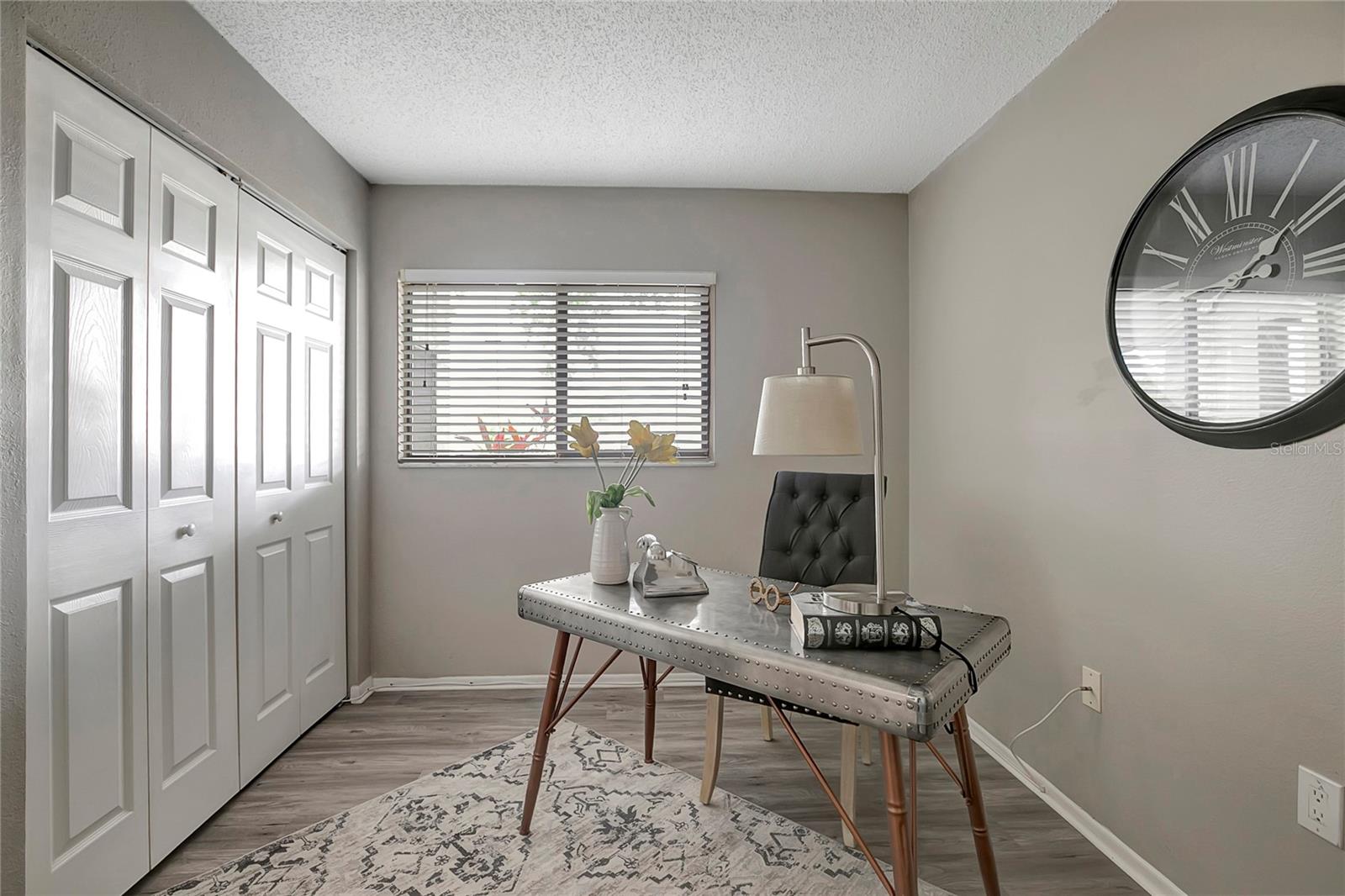 Image 21 of 31 For 5582 Baywater Drive
