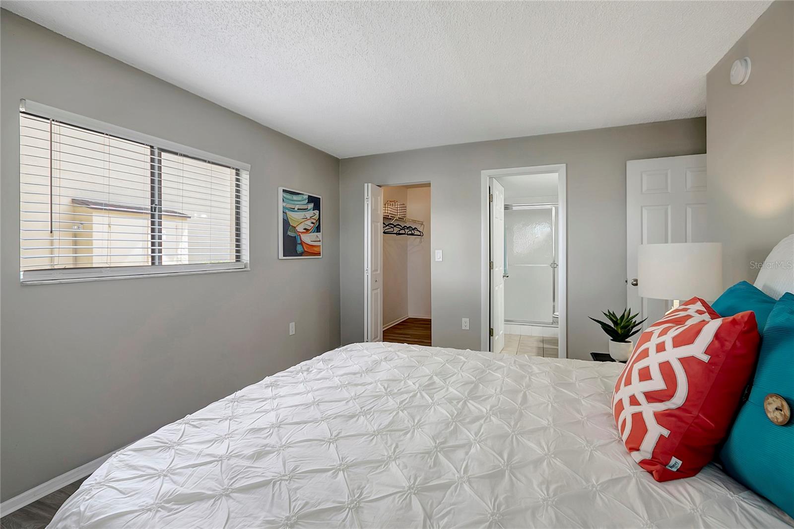 Image 28 of 31 For 5582 Baywater Drive
