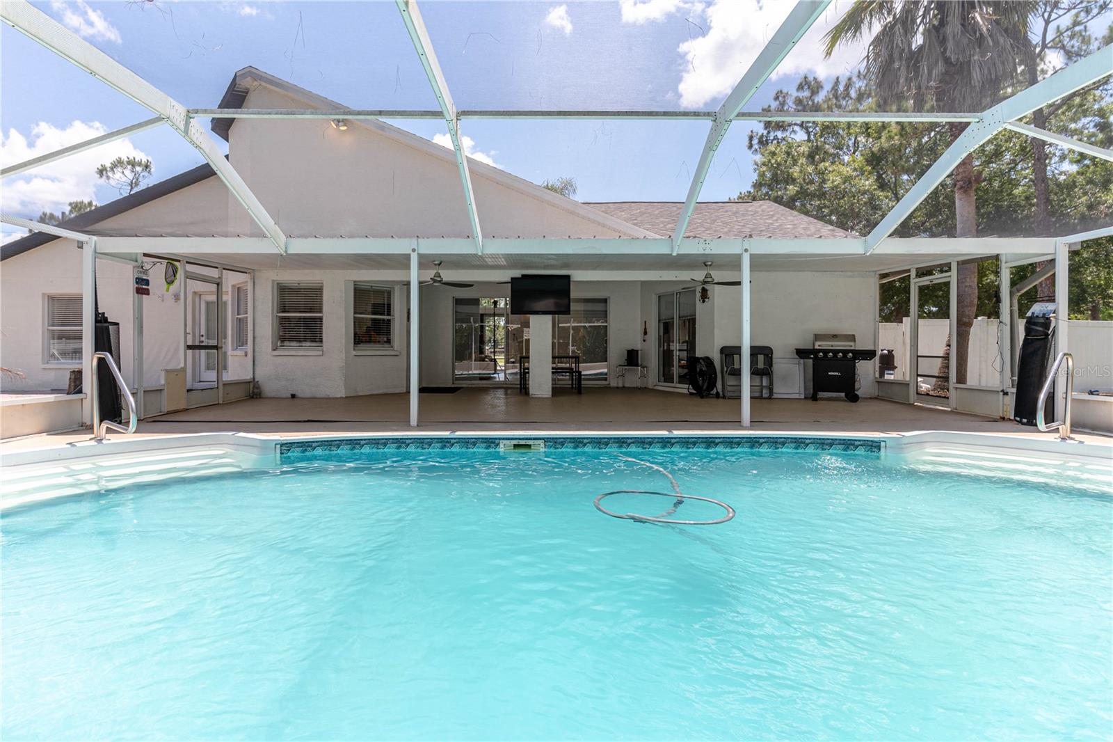 Listing photo id 16 for 27709 Robin Roost Lane