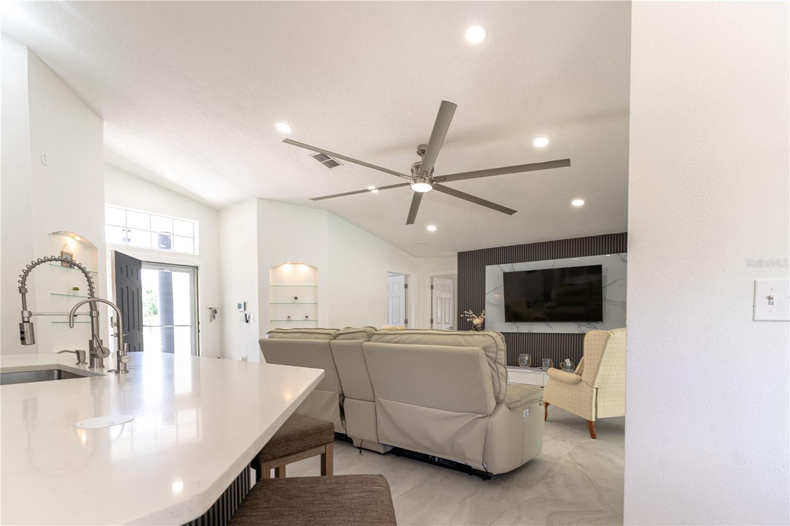 Listing photo id 21 for 27709 Robin Roost Lane