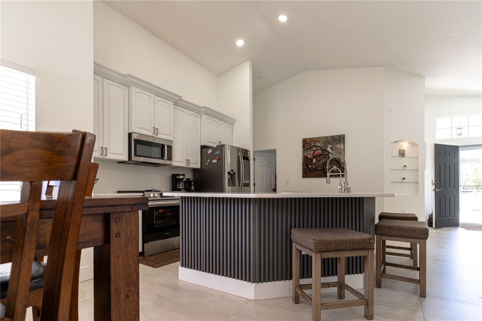 Listing photo id 26 for 27709 Robin Roost Lane