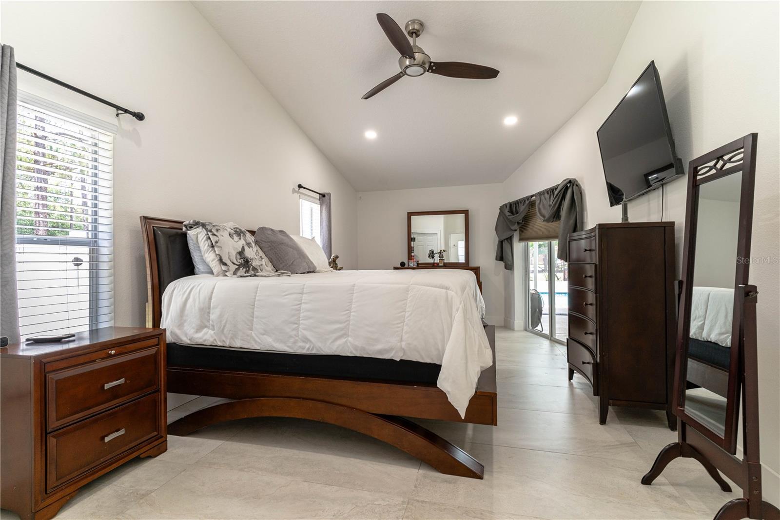 Listing photo id 34 for 27709 Robin Roost Lane
