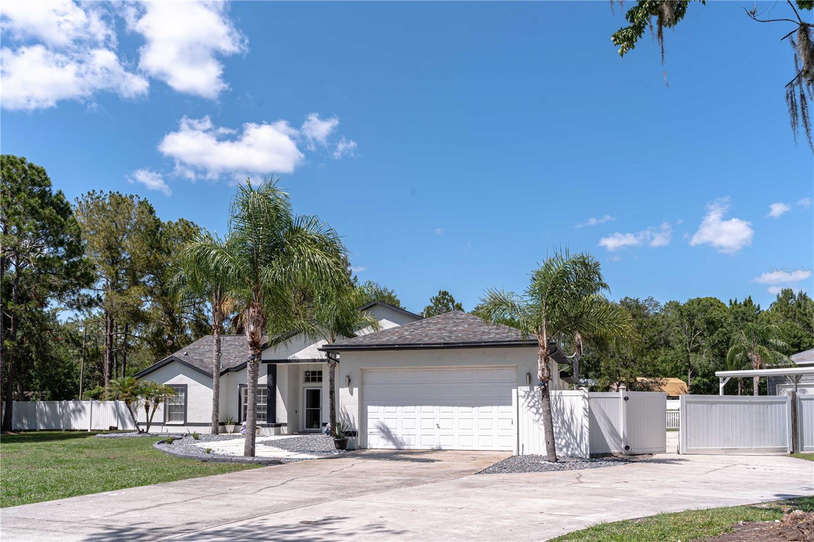 Listing photo id 3 for 27709 Robin Roost Lane