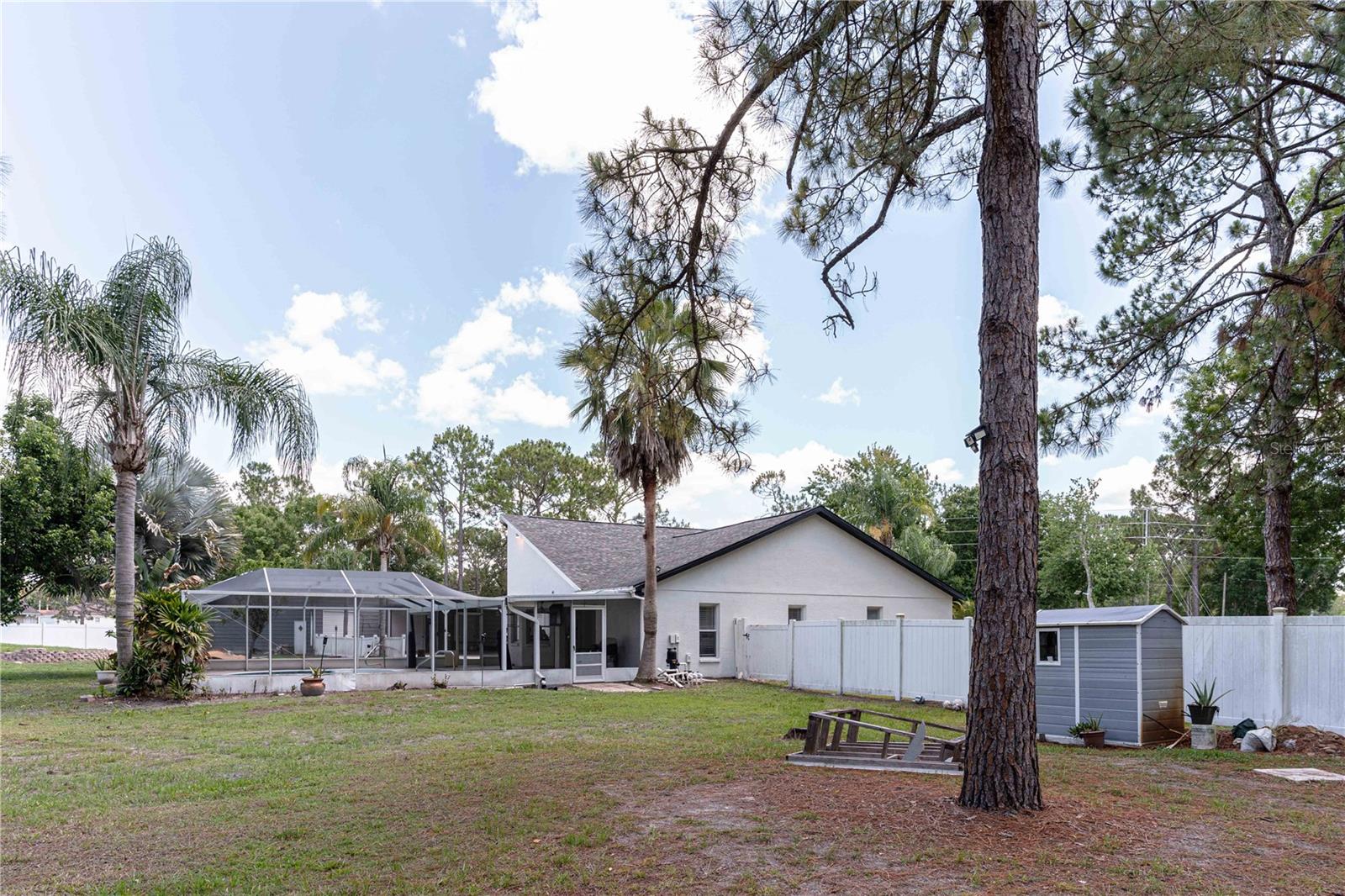 Listing photo id 61 for 27709 Robin Roost Lane