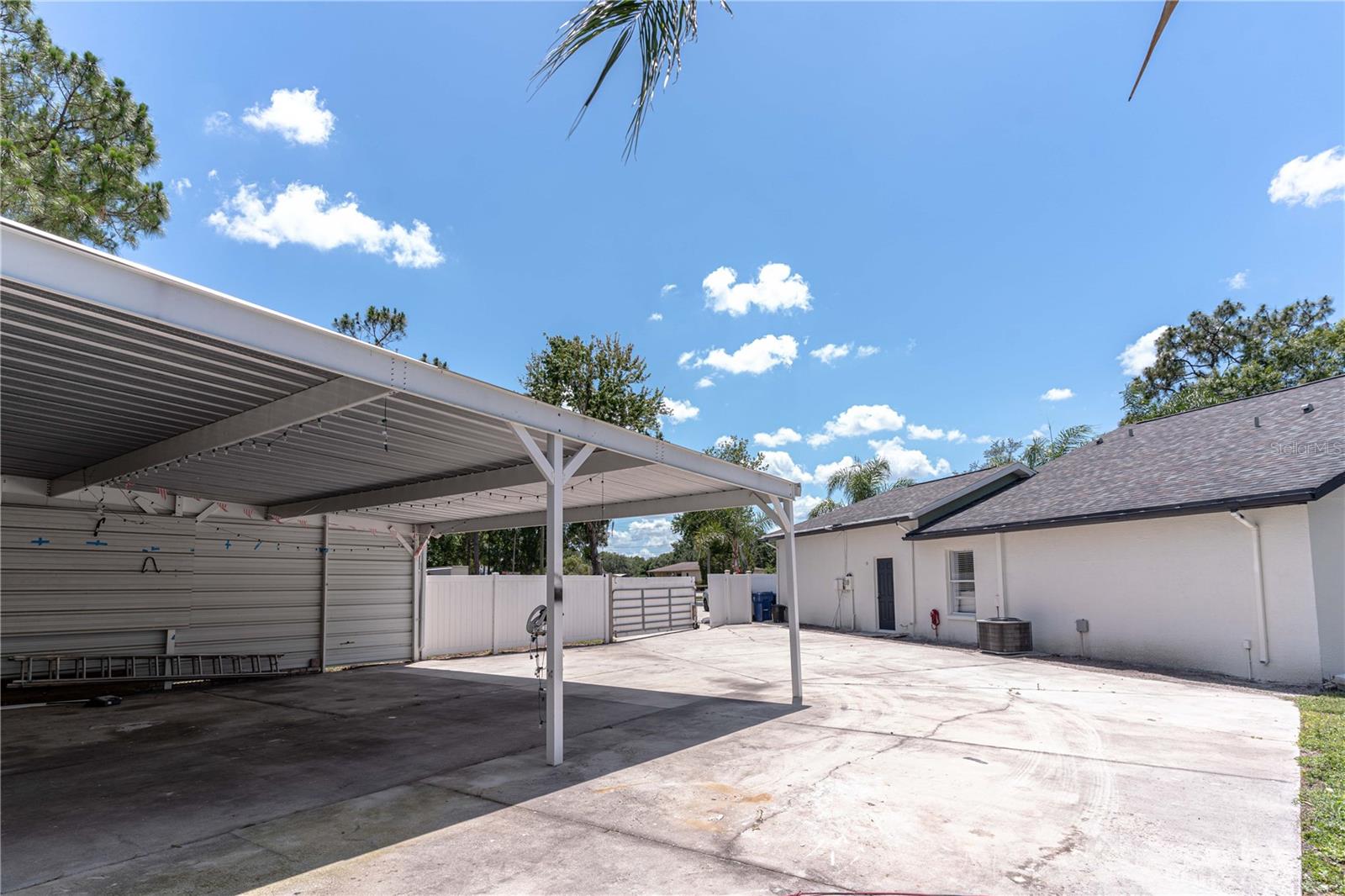 Listing photo id 75 for 27709 Robin Roost Lane