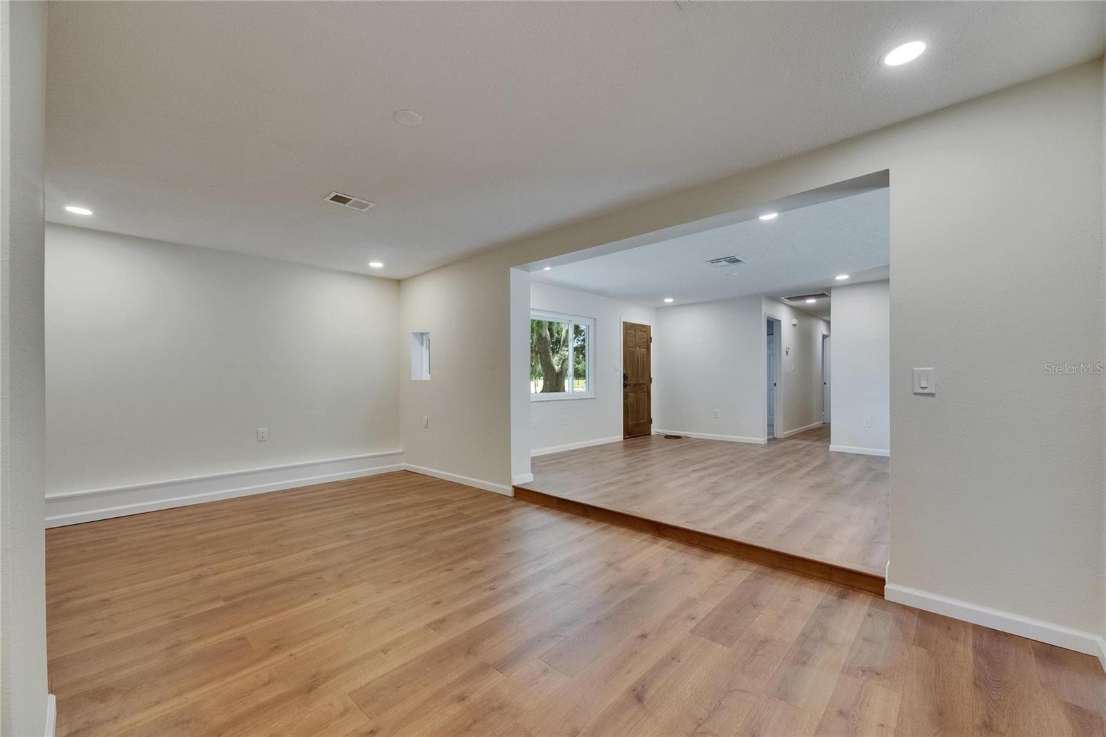 Listing photo id 9 for 12434 Cody Drive
