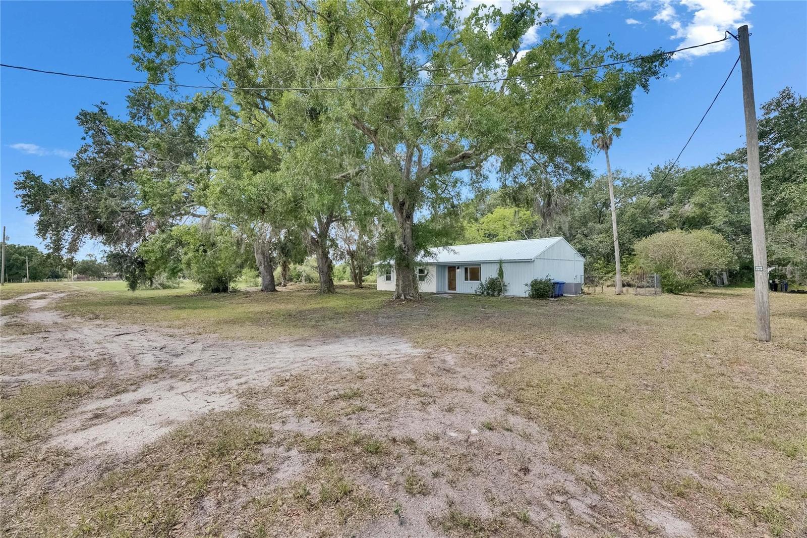 Listing photo id 43 for 12434 Cody Drive