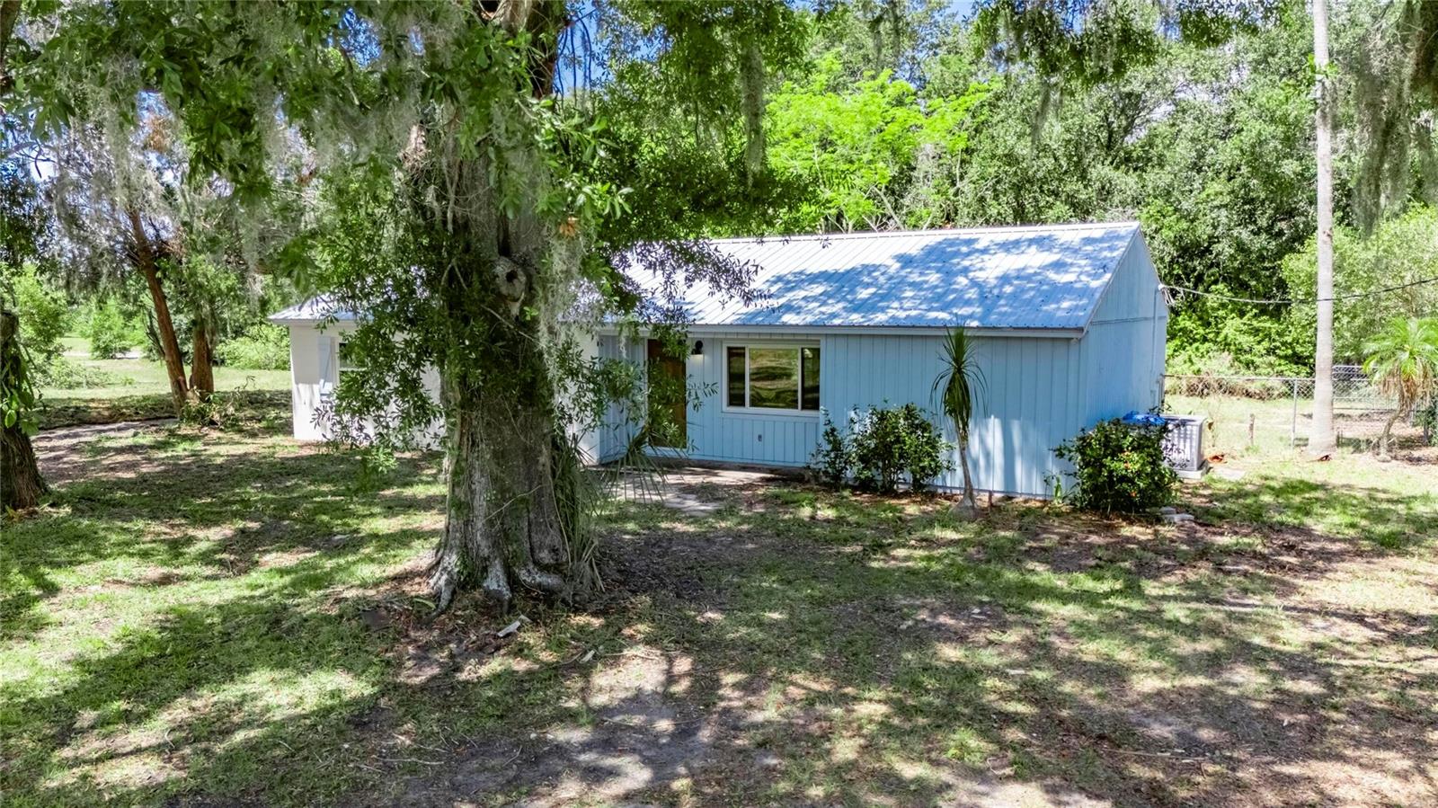 Listing photo id 53 for 12434 Cody Drive