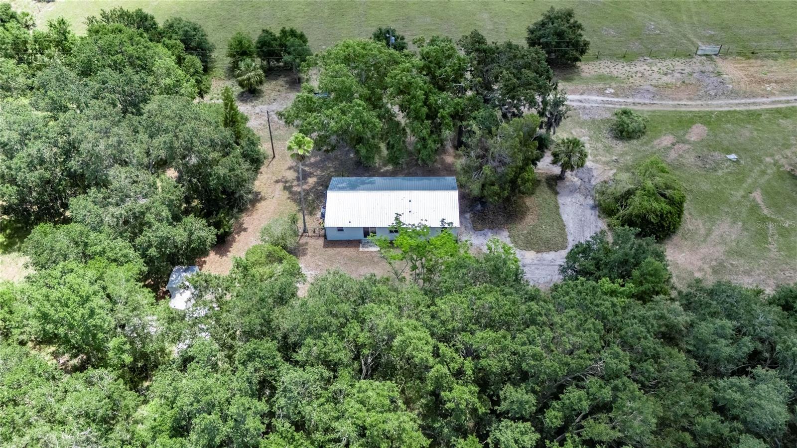 Listing photo id 70 for 12434 Cody Drive