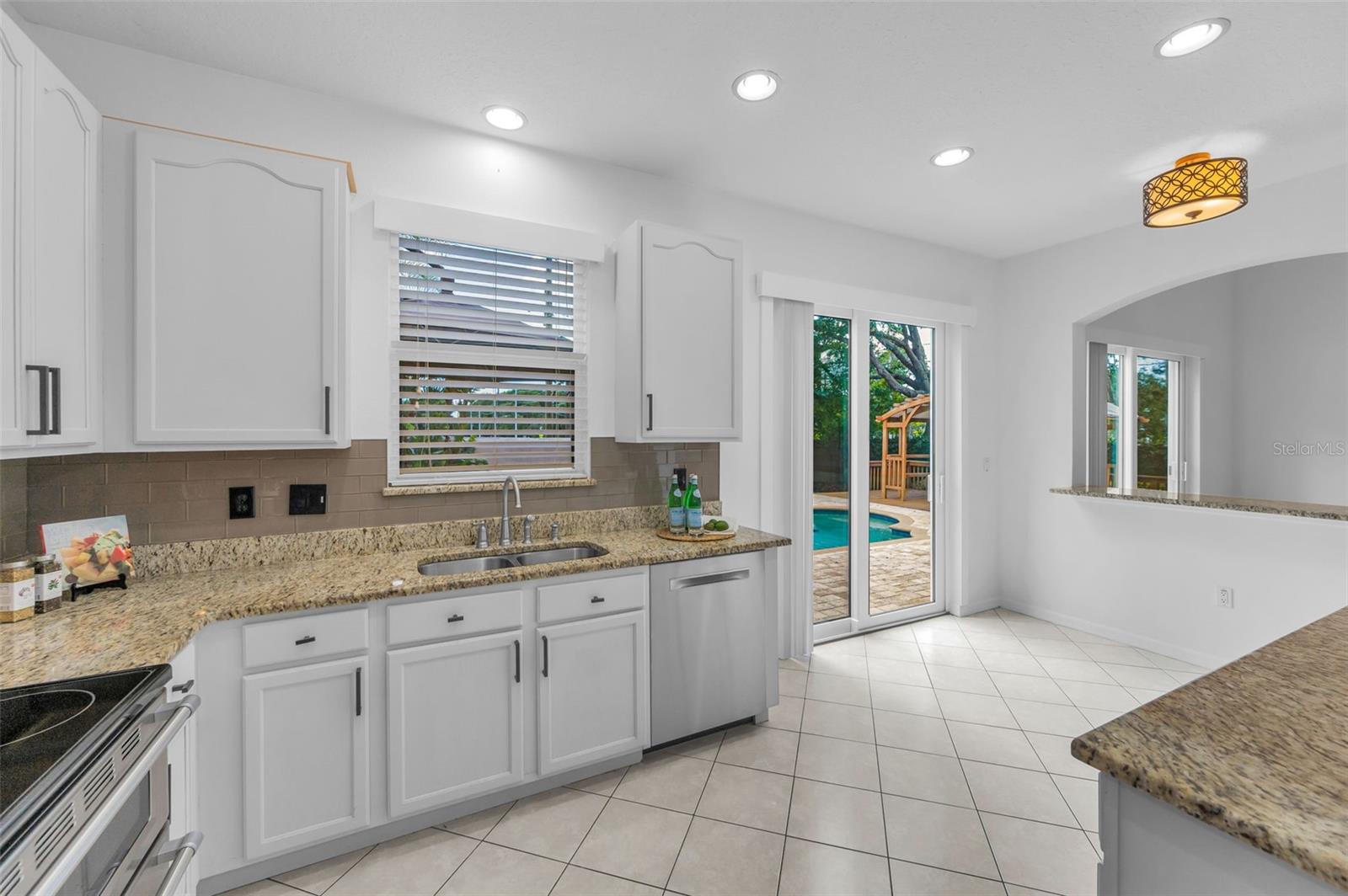 Image 20 of 72 For 3002 Savannah Oaks Circle