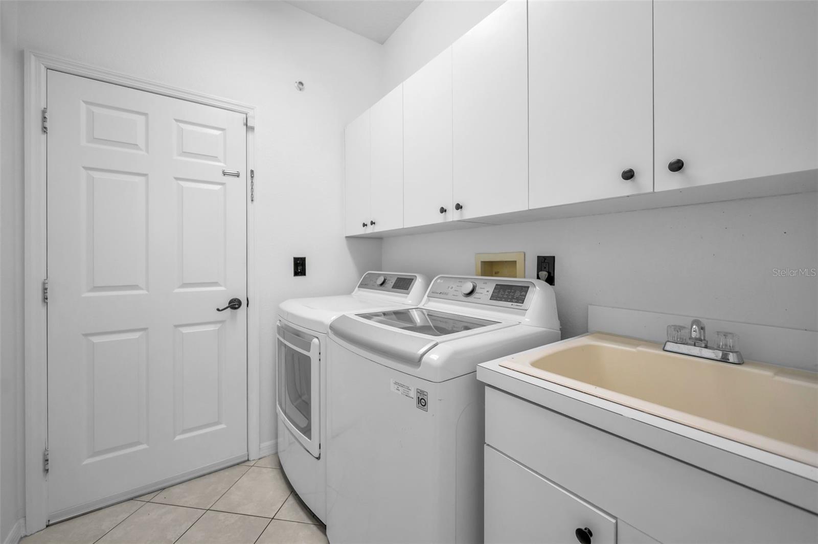 Image 30 of 72 For 3002 Savannah Oaks Circle