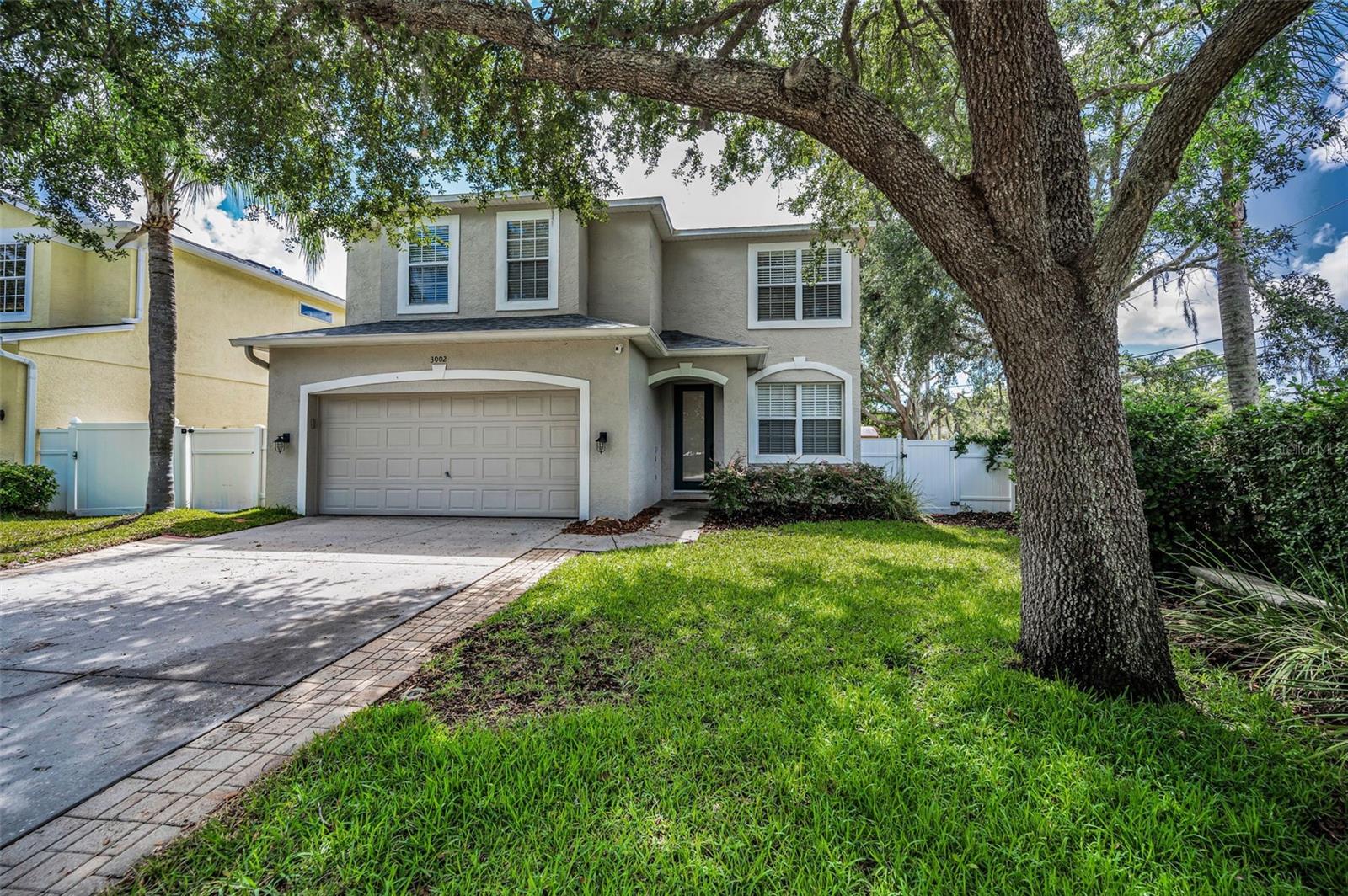 Image 4 of 72 For 3002 Savannah Oaks Circle