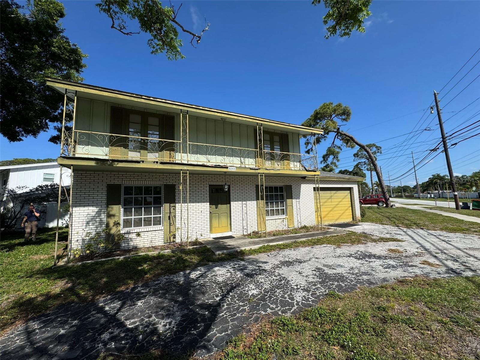 Details for 8244 125th Street, SEMINOLE, FL 33772