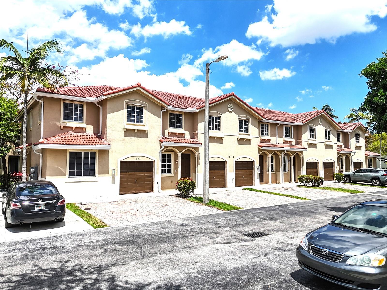 Image 4 of 37 For 21115 14th Place 2