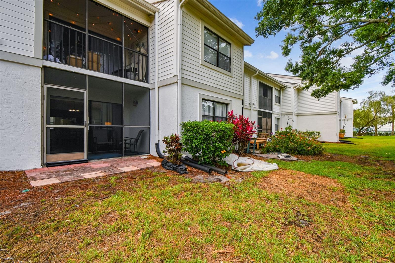 Image 39 of 63 For 413 Meadow Lane 81
