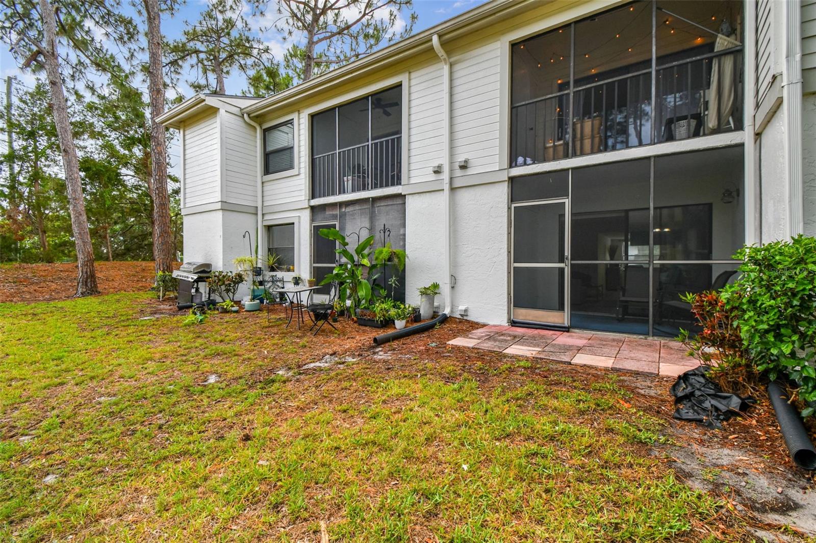 Image 40 of 63 For 413 Meadow Lane 81