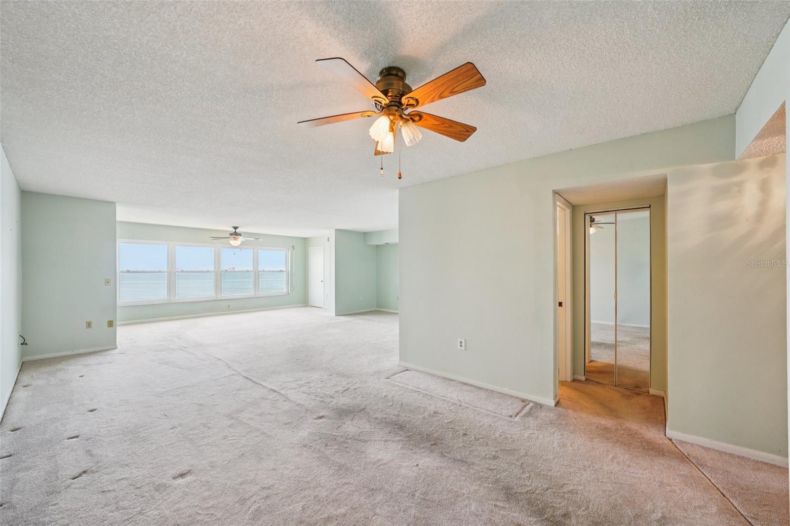 Image 14 of 57 For 6020 Shore Blvd  709
