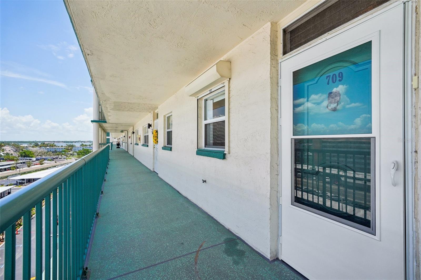 Image 7 of 57 For 6020 Shore Blvd  709