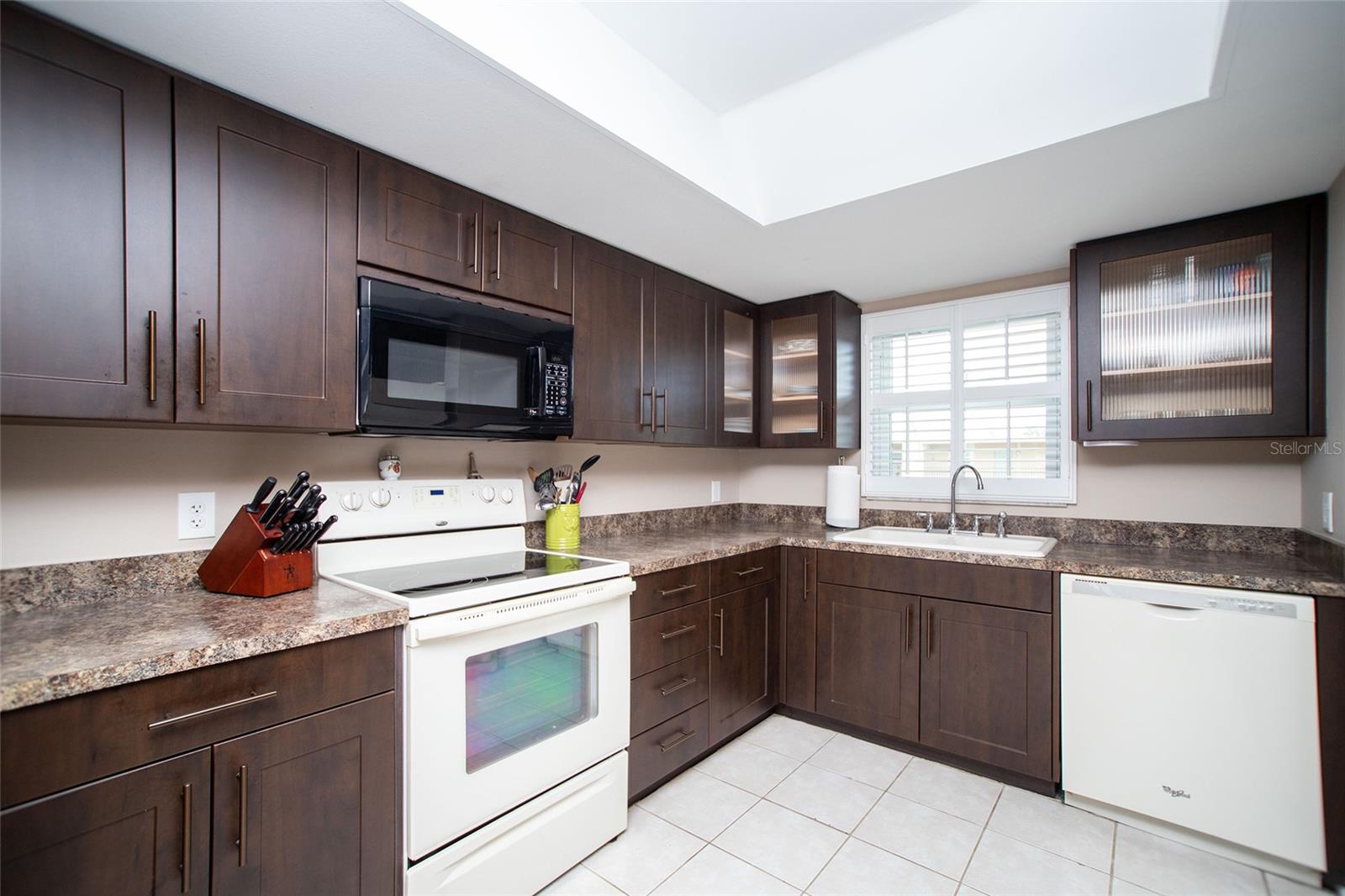Image 13 of 26 For 12300 Park Boulevard 222