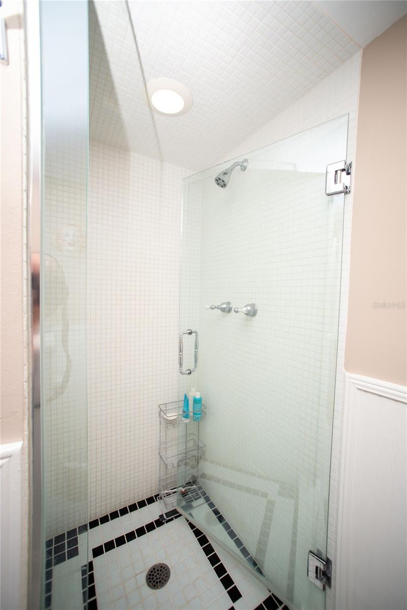 Image 18 of 26 For 12300 Park Boulevard 222