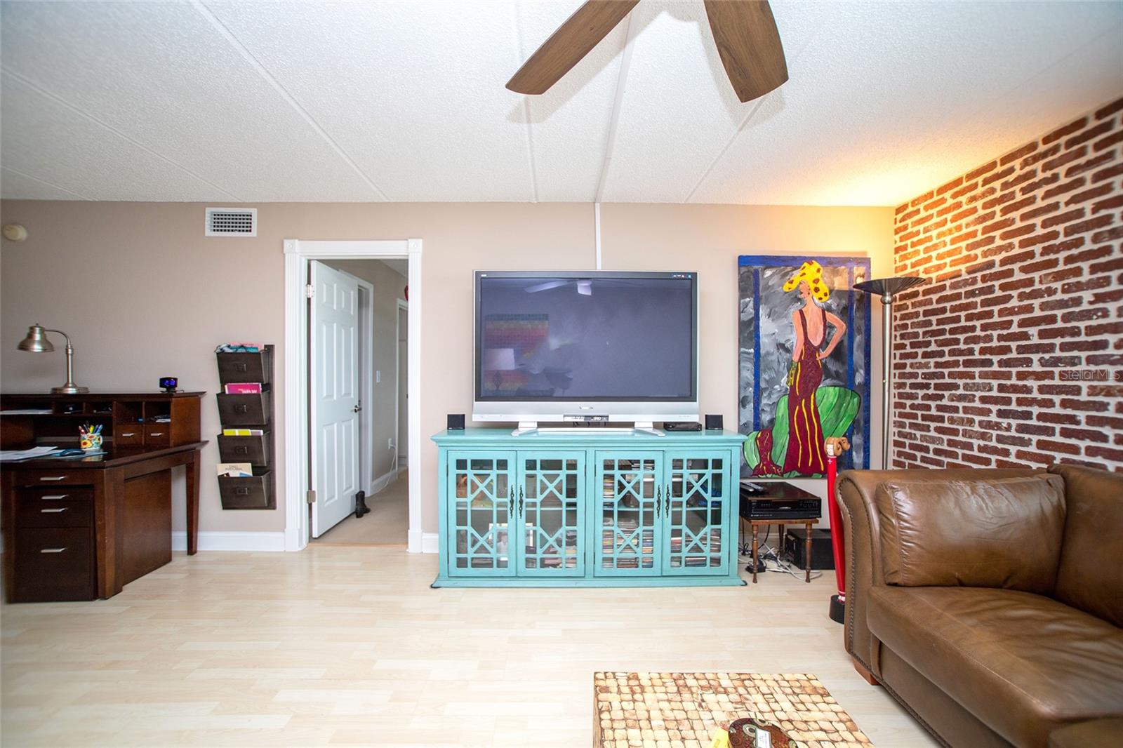 Image 6 of 26 For 12300 Park Boulevard 222