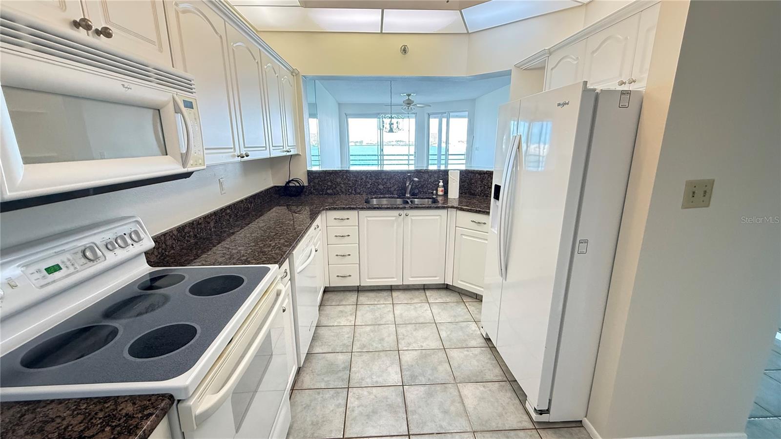 Image 12 of 43 For 8021 Sailboat Key Boulevard S 305