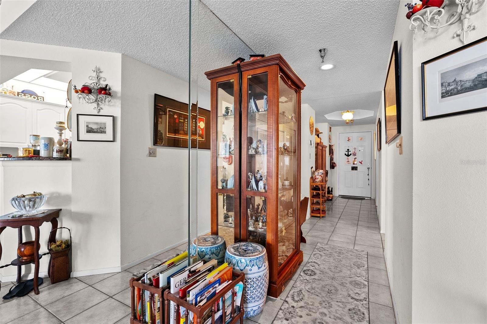 Image 21 of 43 For 8021 Sailboat Key Boulevard S 305