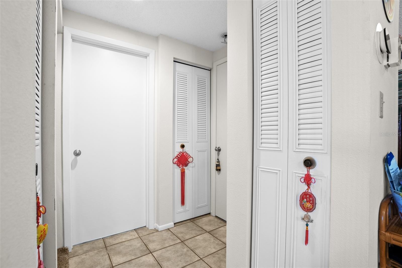 Image 27 of 43 For 8021 Sailboat Key Boulevard S 305