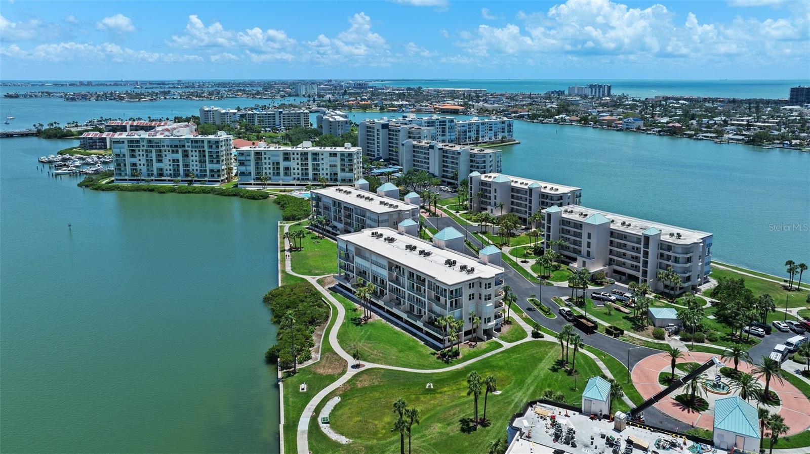 Image 39 of 43 For 8021 Sailboat Key Boulevard S 305