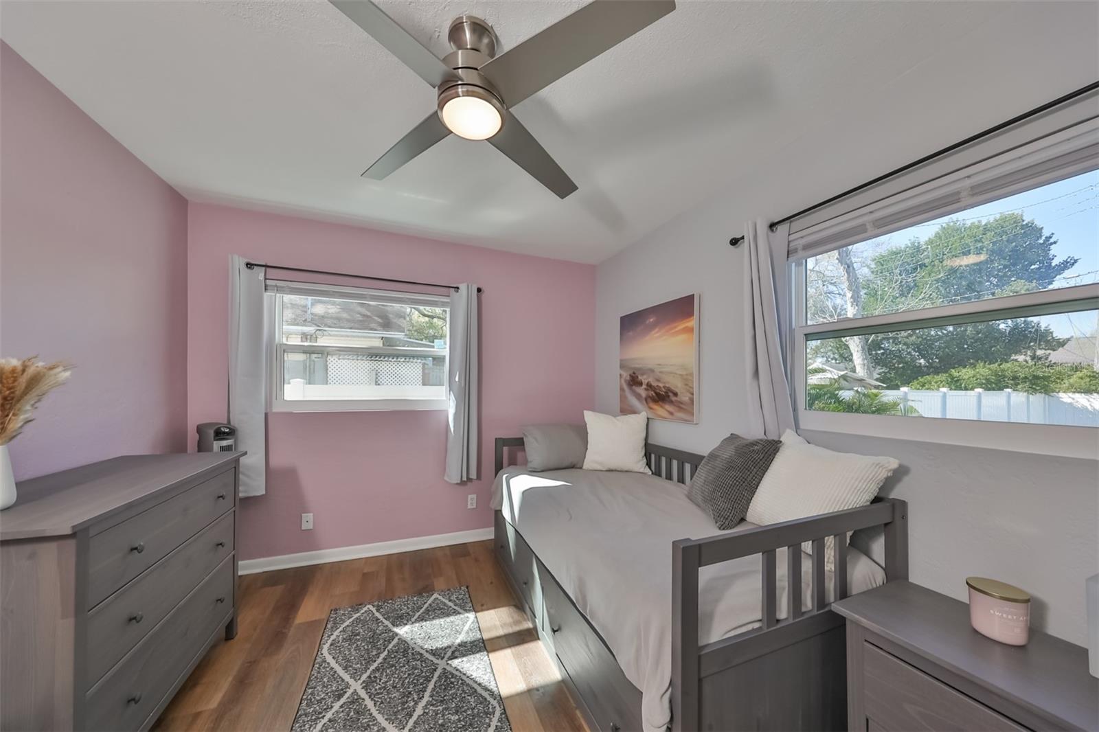 Image 26 of 42 For 3226 20th Street N