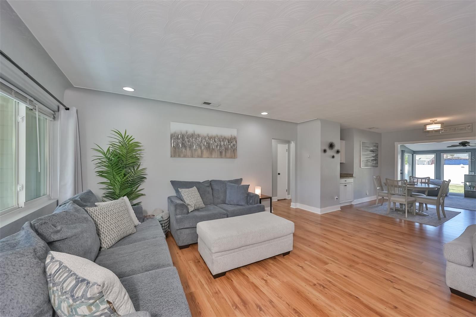 Image 5 of 42 For 3226 20th Street N