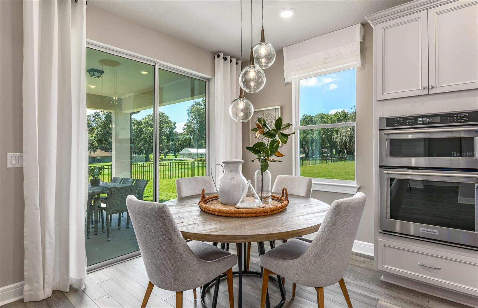 Listing photo id 3 for 4303 Big Sky Drive