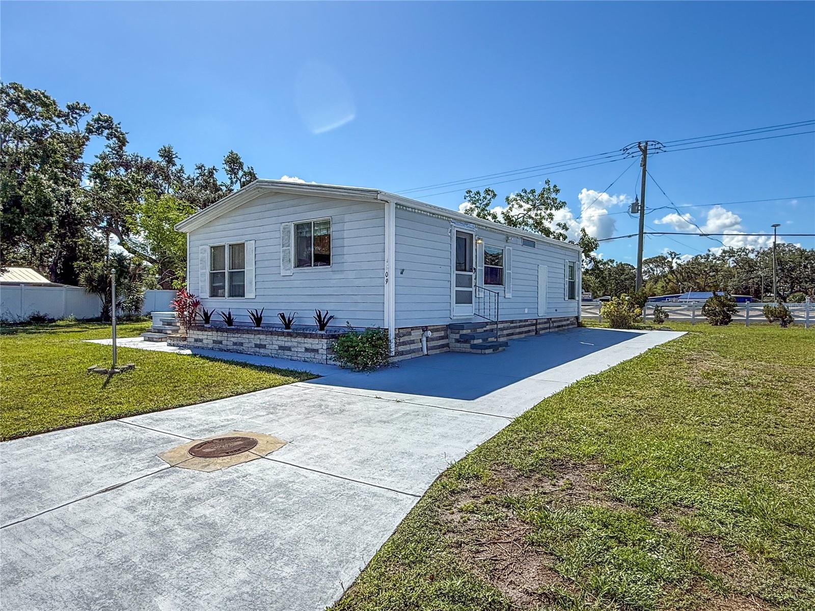 Details for 4609 10th Street Court E, ELLENTON, FL 34222